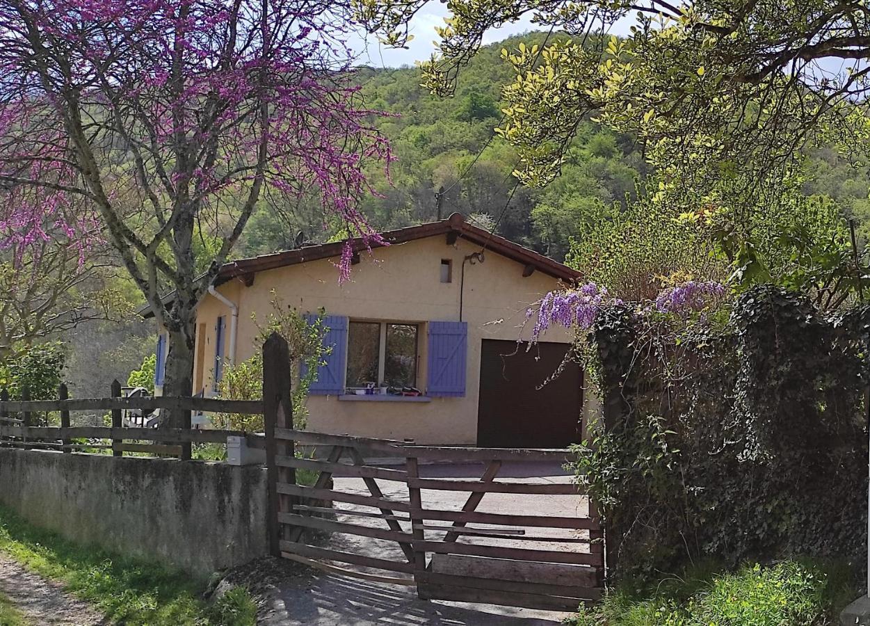 Maison Au Pied De La Montagne Aspet Exterior photo
